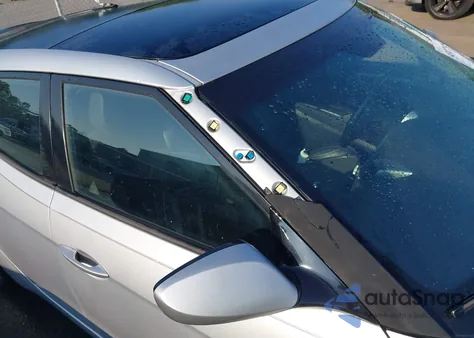 2013 Hyundai Veloster Base W/Black from USA, damaged, VIN KMHTC6AD7DU178975